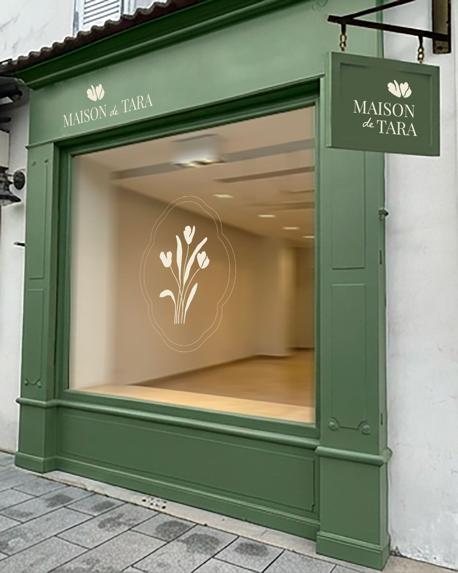 La devanture de la Maison de Tara, 22 Place de la Liberté à La Garenne-Colombes